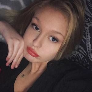 Meet your Posher, Brook